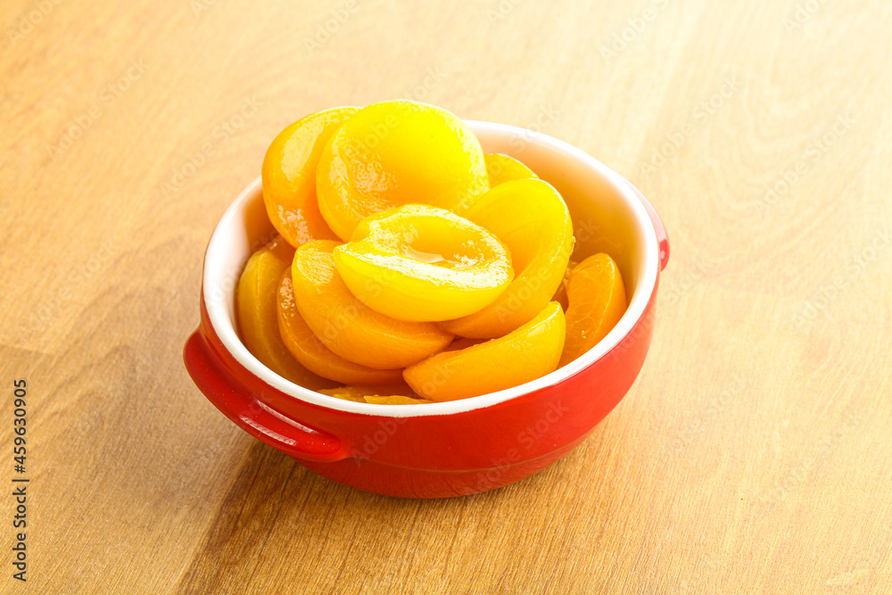 Canned apricot – sweet light dessert Canned apricot – sweet light dessert