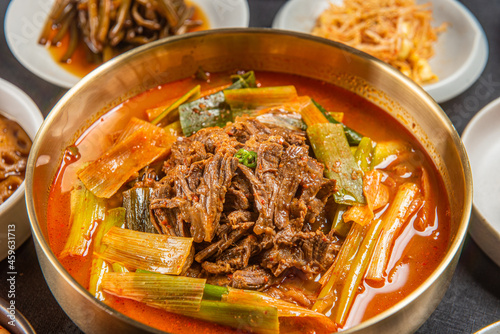 오랜 시간 끓여 맛있는 국물 요리