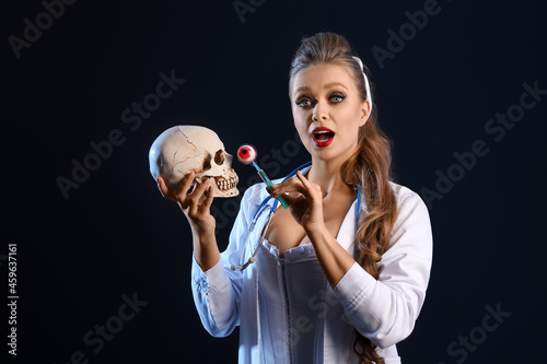 Shocked sexy young woman dr...