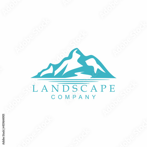 Mountain icon Logo Template Vector illustration design
