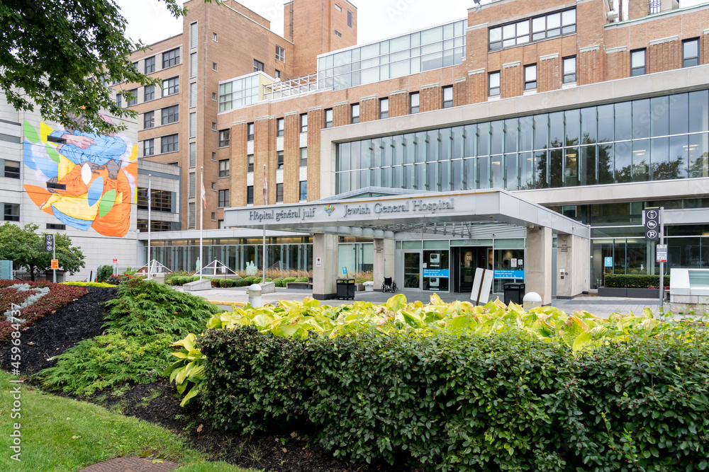 Foto de Montreal, QC, Canada September 6, 2021 Jewish General Hospital Montreal, QC, Canada