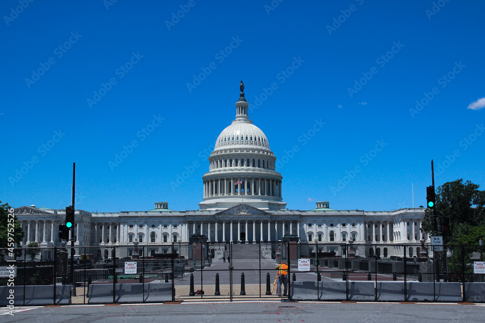 The Closed Capitol