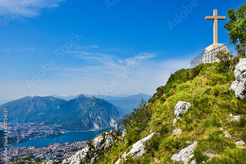 Fototapeta Naklejka Na Ścianę i Meble -  view from the top of Piani D'Erna on the town of Lecco, Italy 