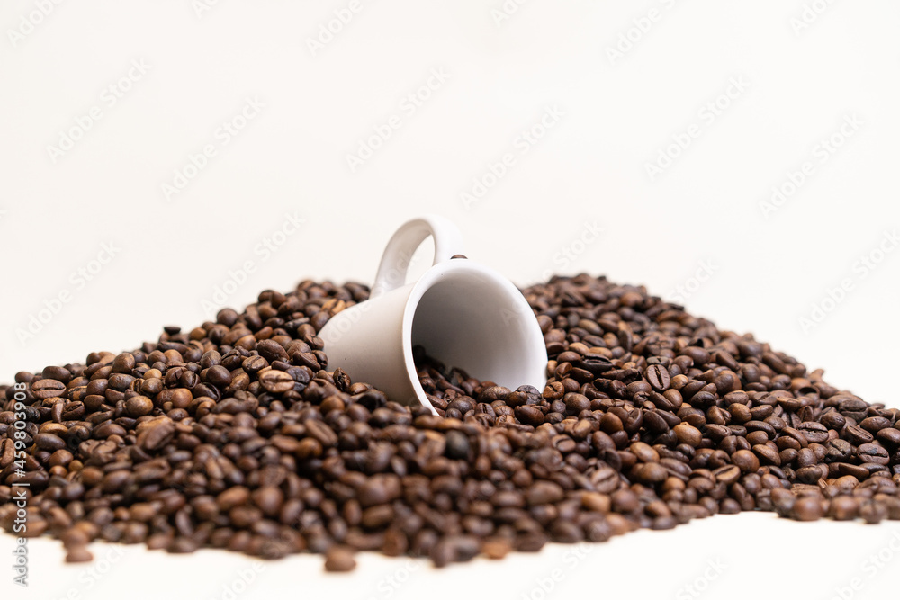 Naklejka premium Tazzina sui chicchi di Caffè