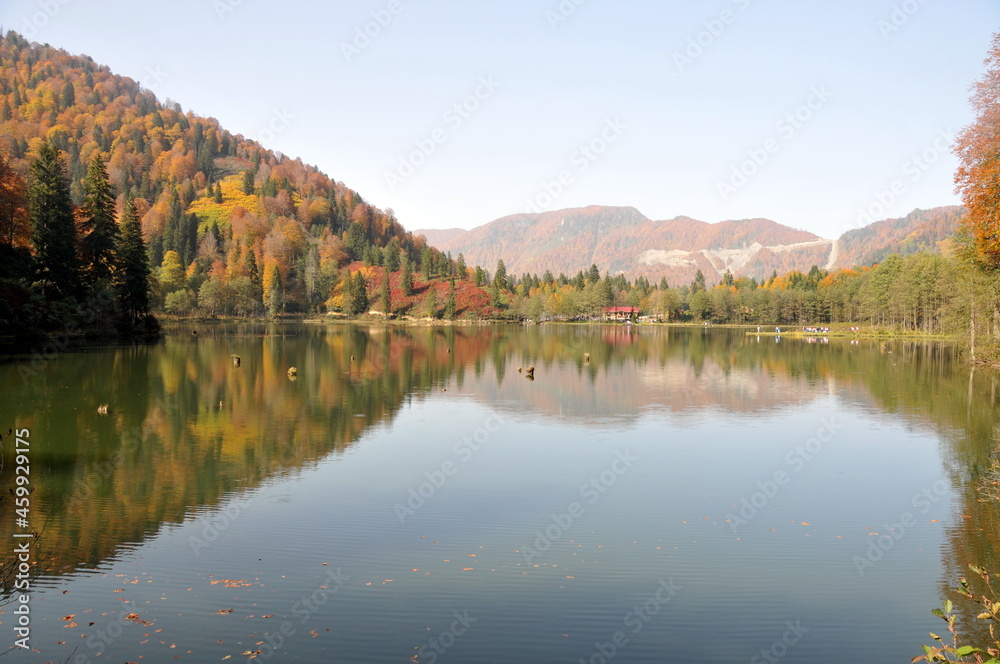 Artvin Borçka Karagöl in autumn