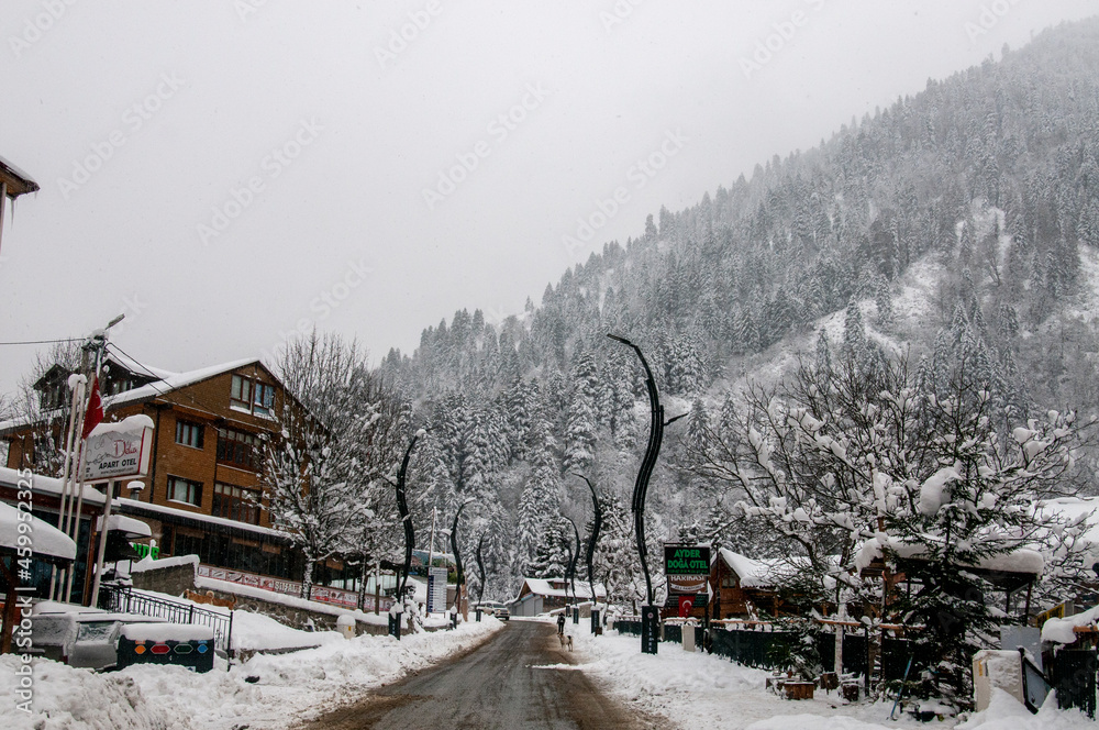 Winter scenery in Çamlıhemşin in Rize Winter scenery in Çamlıhemşin in Rize