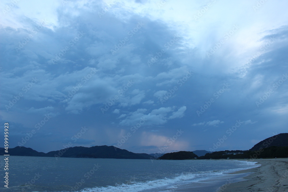 瀬戸内海の景色！海とソラと雲模様