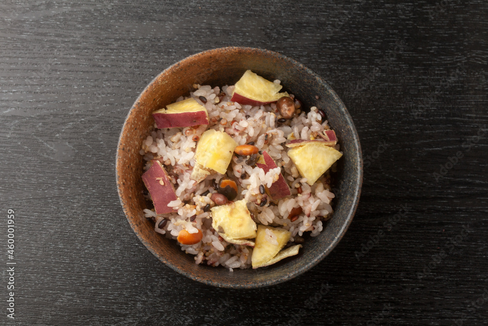 雑穀のサツマイモご飯