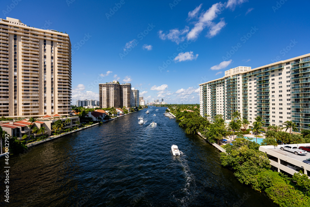 Fototapeta premium Aerial photo Intracoastal Waterway Miami Aventura