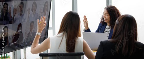 Quadro su tela Group of Asian mature adulg female businesswoman officer staffs in formal suit s