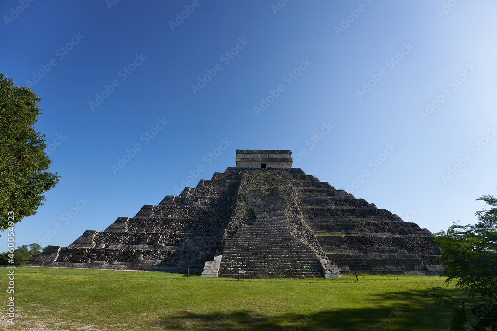 archaeological ruins of Chichen Itza in Mexico archaeological ruins of Chichen Itza in Mexico