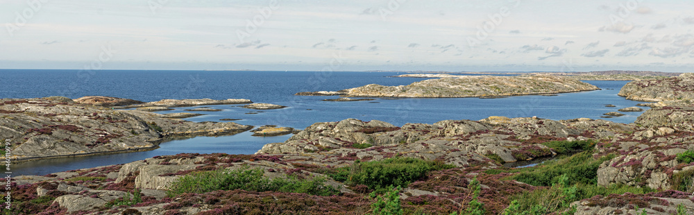 Panoramaaussicht von der schwedischen Schäreninsel Härön auf das  Skagerrak