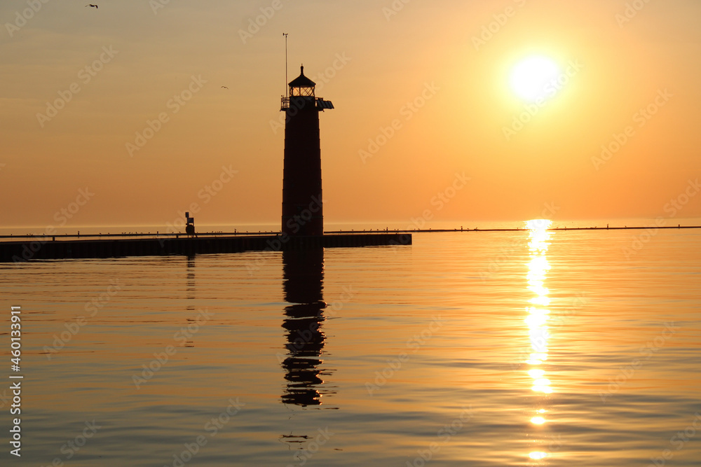 Fototapeta premium lighthouse at sunset