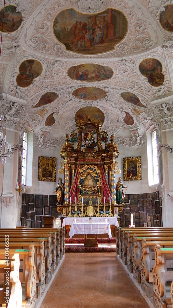 Wallfahrtskirche Maria Gern in Berchtesgaden mit Hochaltar