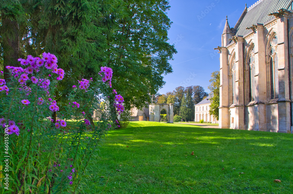 Naklejka premium Abbay de Chaalis im Val d'Oise in Frankreich