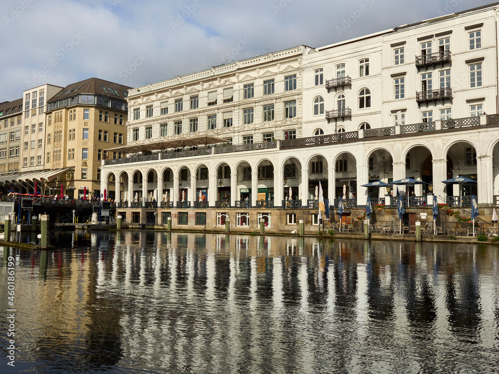 Naklejka premium canal country