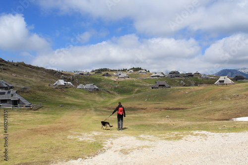 hikers on the trail © Jaka