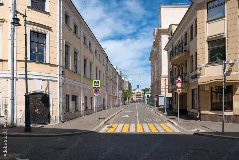 Moscow, View of Polyansky Lane from the side of Brodnikovsky Lane