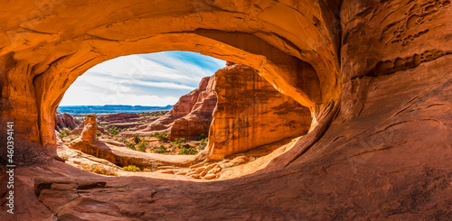 Foto Tower Arch In The Klondike Bluffs, Arches National Park, Utah, USA