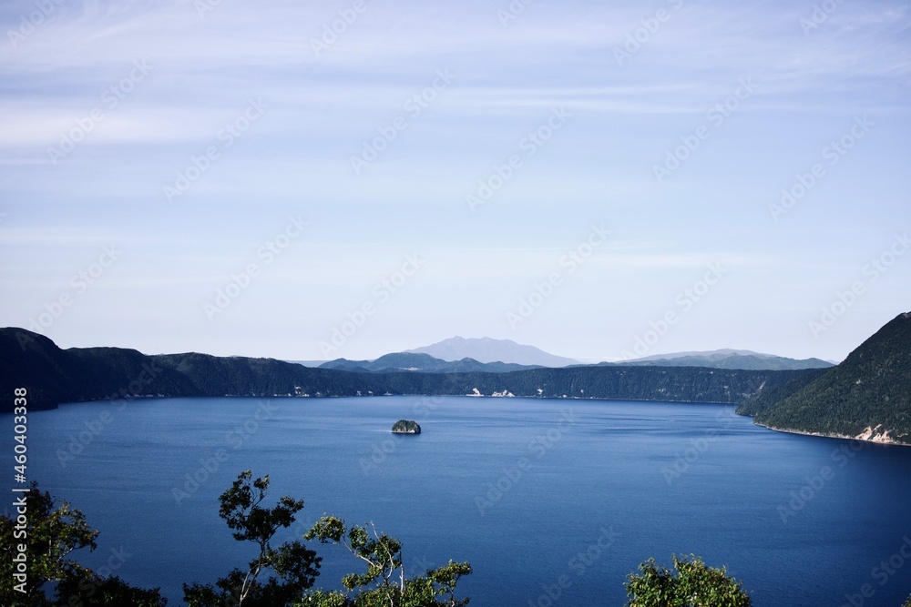 摩周湖の青が魅せる