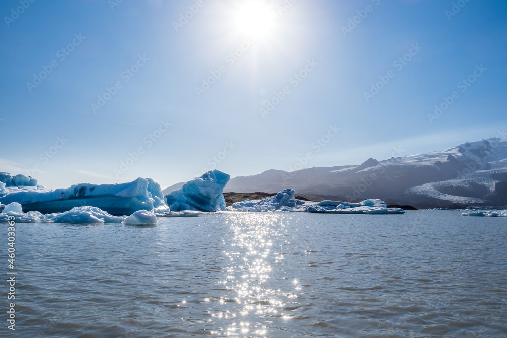 Icebergs in Fjallsárlón Ice Lagoon in Iceland