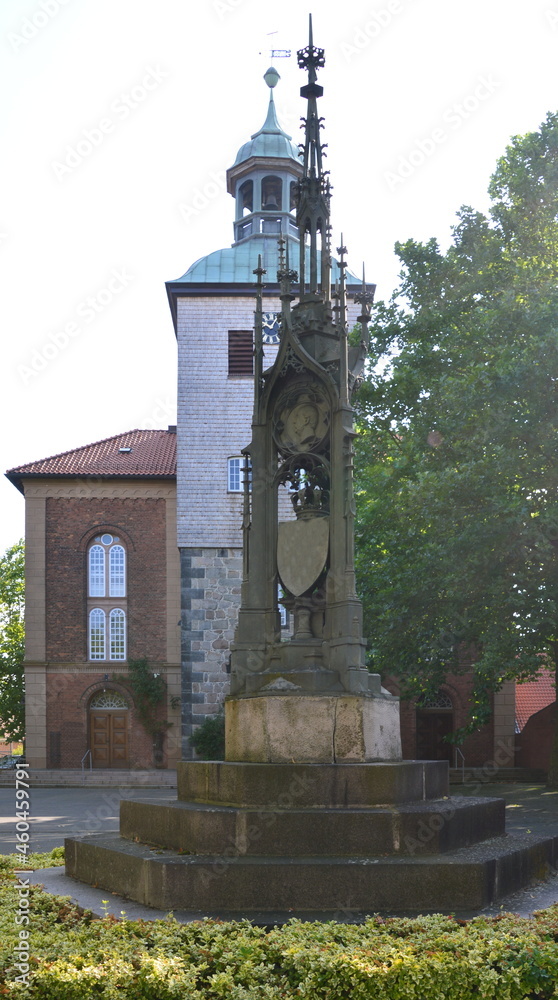 Obraz premium Historisches Kloster und Kirche in der Altstadt von Walsrode, Niedersachsen