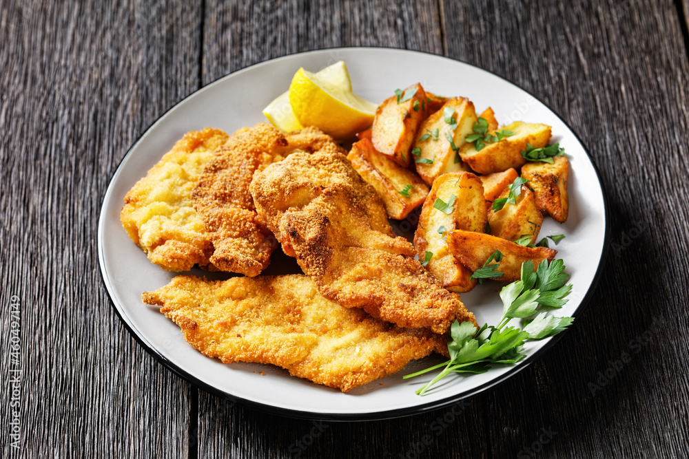 crispy Chicken Cutlets with spicy roasted potatoes crispy Chicken Cutlets with spicy roasted potatoes