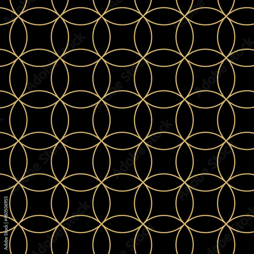 Modern abstract background with golden rings. Seamless pattern with gold color circle line on black backdrop. Geometric vector. Creative holiday background. Luxurious Christmas print. 