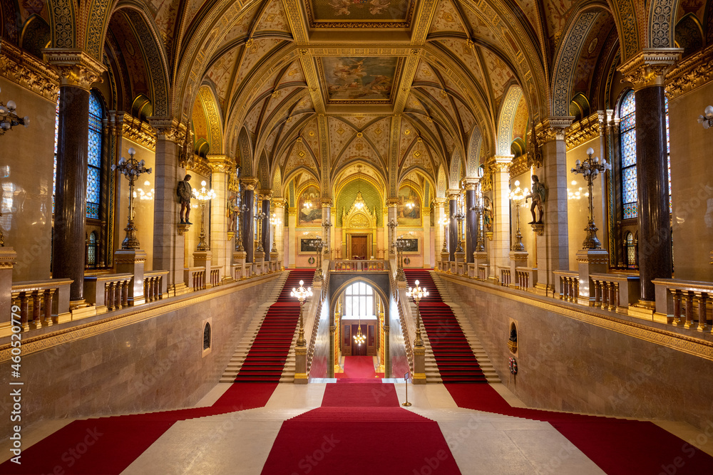 Fototapeta premium amazing inside of hungarian parliament in Budapest in Hungary