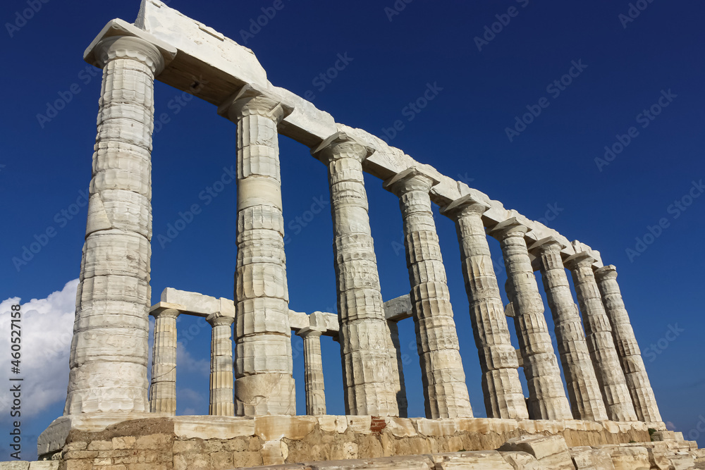 Obraz premium Ancient Greek temple