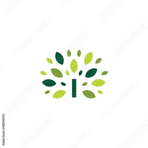 i letter tree leaf nature mark green logo vector icon illustration