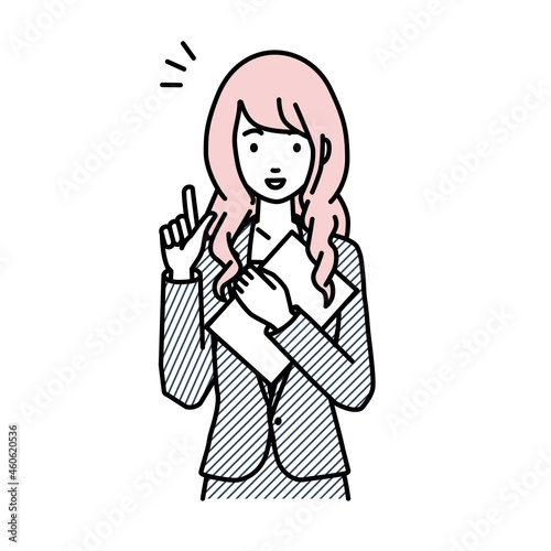 立って書類を手に持って何かひらめいたスーツの女性