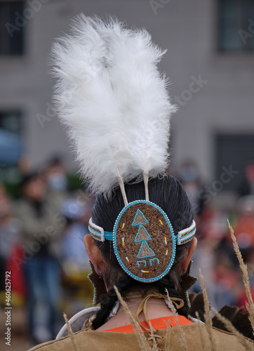 Obraz na płótnie Traditional Mi'kmaw head gear of woman’s traditional dancer, part of the