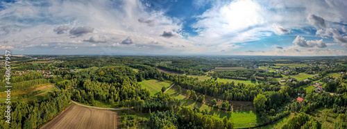 Zielone tereny w mieście przemysłowym, Jastrzębie Zdrój na Śląsku w Polsce z lotu ptaka © Franciszek