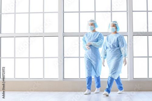 Female Asian surgeons near ...
