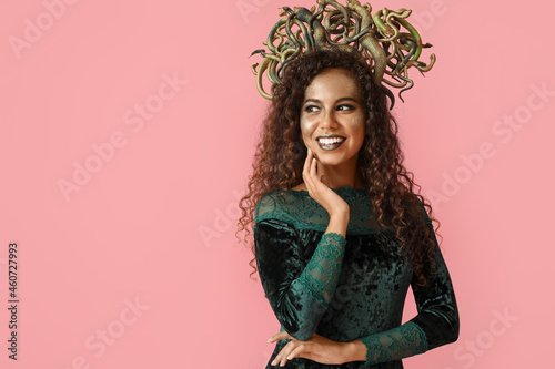 Beautiful young woman in Ha...