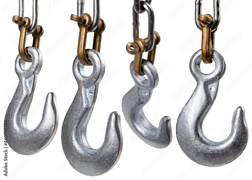 Obraz premium Metal hook on a chain for lifting heavy objects in the workshop.