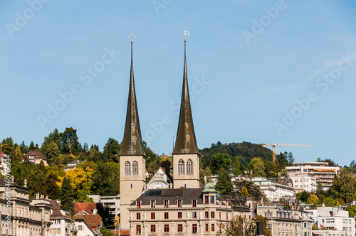 Luzern, Hofkirche, St. Leodegar, Vierwaldstättersee, Seeufer, Altstadt, Stadt, Altstadthäuser, Alpen, Rigi, Sommer, Herbst, Schweiz