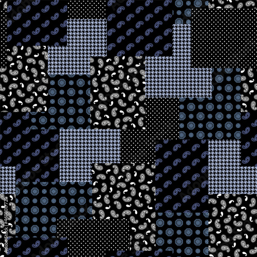 Seamless combination of paisley materials,