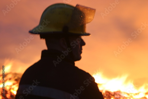 fire-fighters fighting rural wildfire  © burnstuff2003
