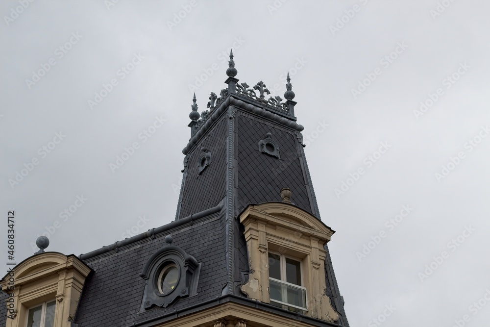 houses in the city