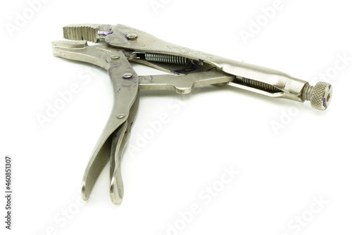 Tool for gripping on white