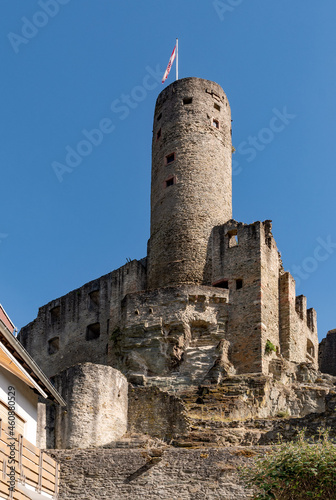 Ruine der Burg Eppstein in Eppstein in Hessen, Deutschland photo