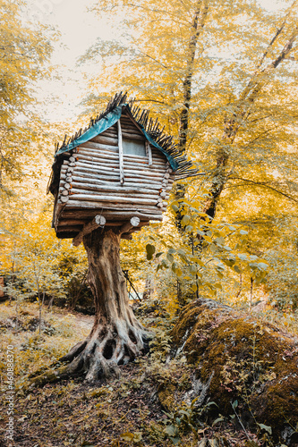 Bilde på lerret Mystical and fairy tale tree house, reminiscent of the frightening dwelling of B