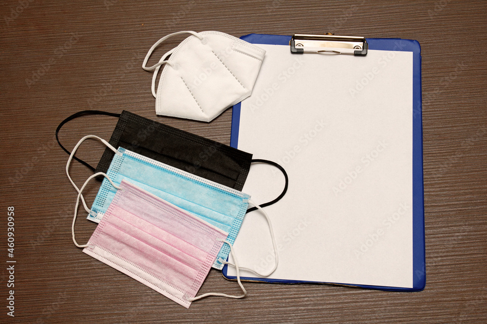 Protective medical face masks