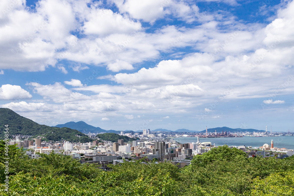 大里公園展望台から見た北九州市街地の眺望
