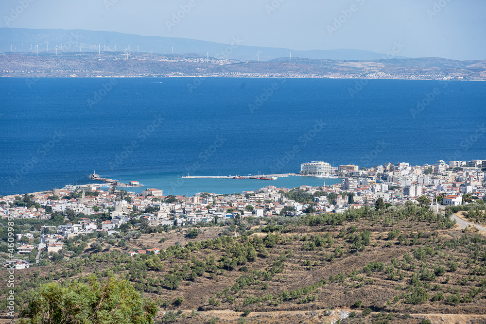 Landschaft um Chios-Stadt, mit Blick auf die Türkei, Insel Chios, Ägäis, Griechenland