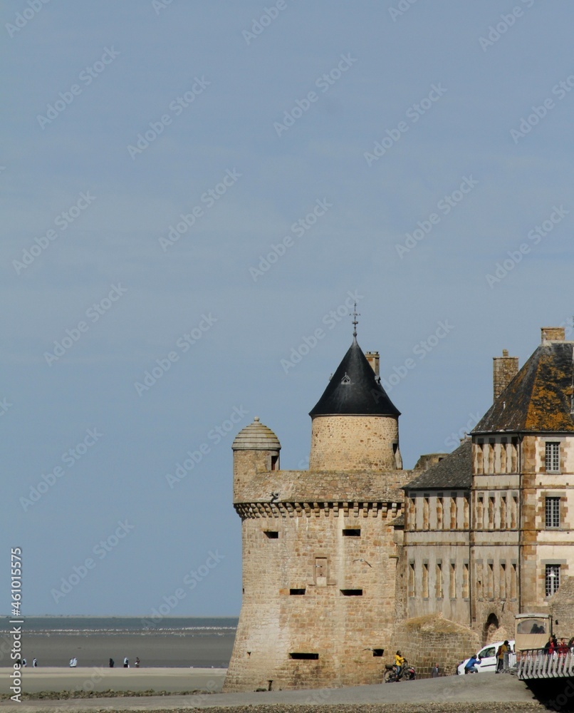 Fototapeta premium Le mont saint Michel en Normandie, département de la Manche