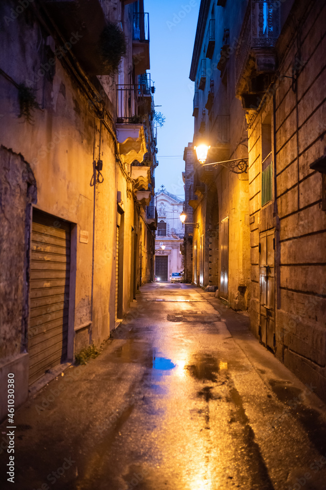 Fototapeta Taranto old city streets at night