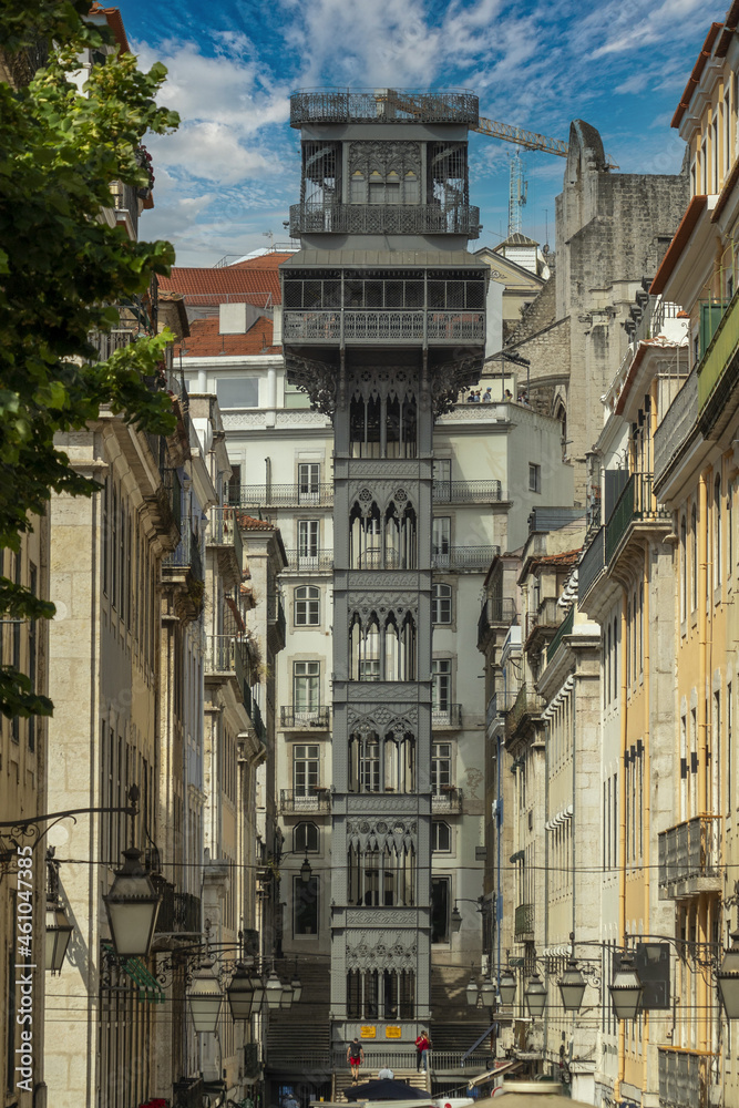 Fotografie Lisbon Iron Elevator Santa Justa historic building